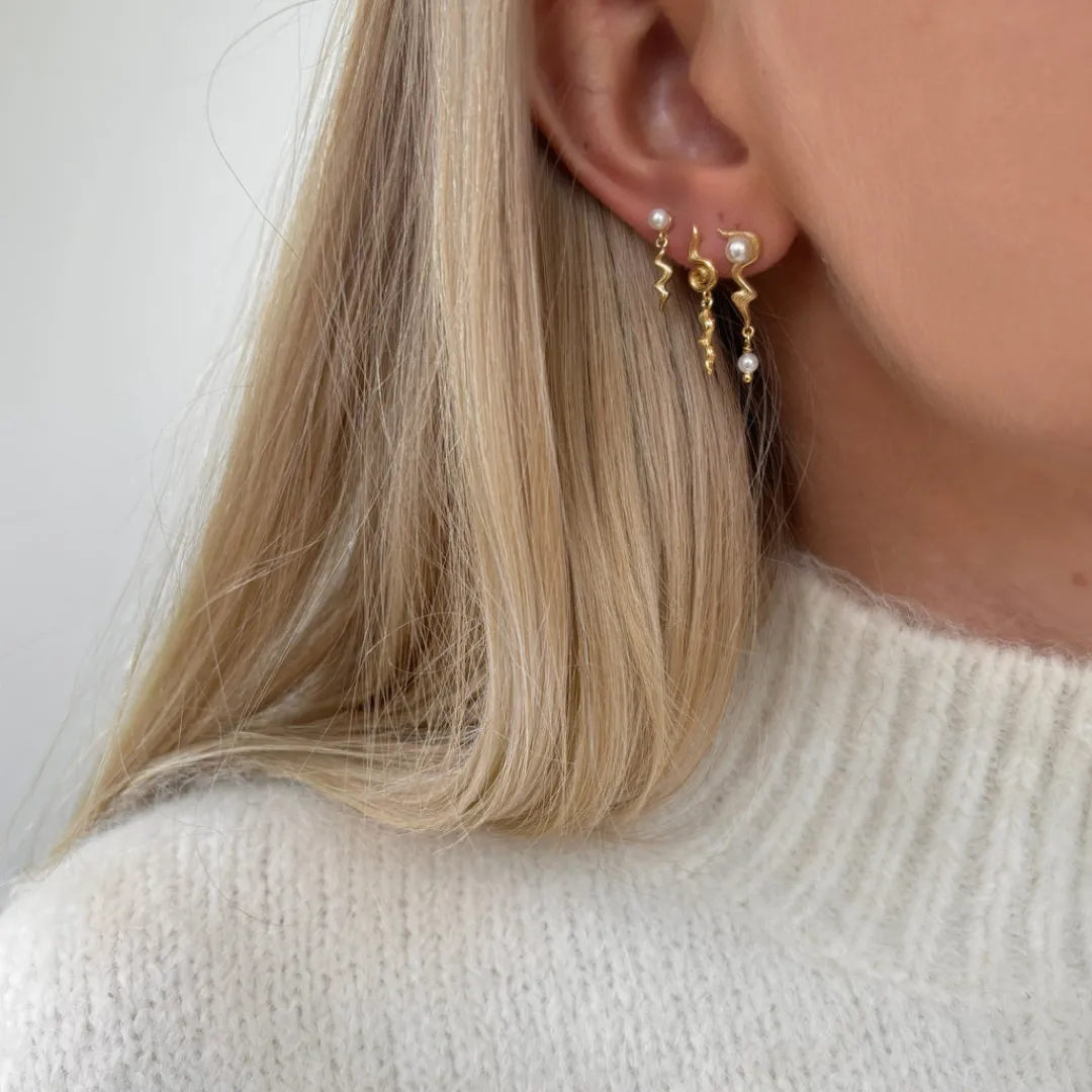 Nava Copenhagen Ørestikker | Øreringe>Sadira Earrings - Gold Plated